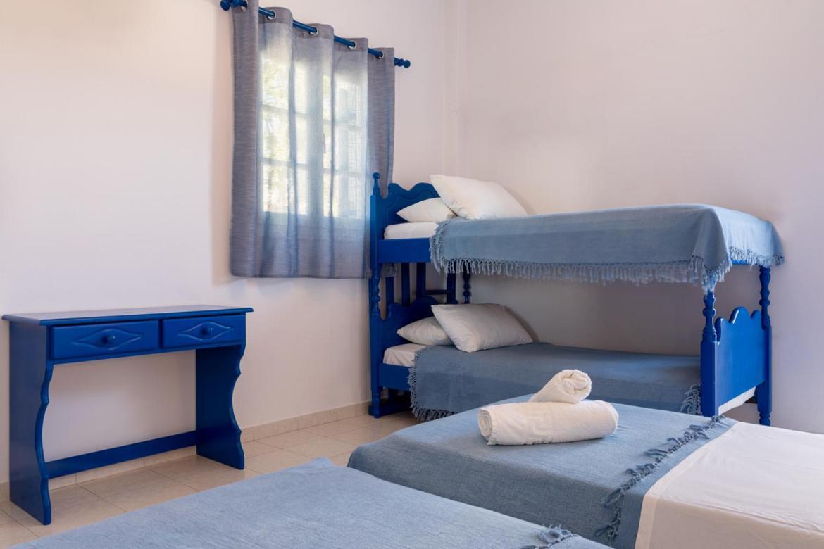 Sardis Rooms Kímolos Exteriör bild