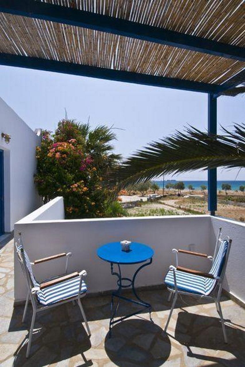 Sardis Rooms Kímolos Exteriör bild